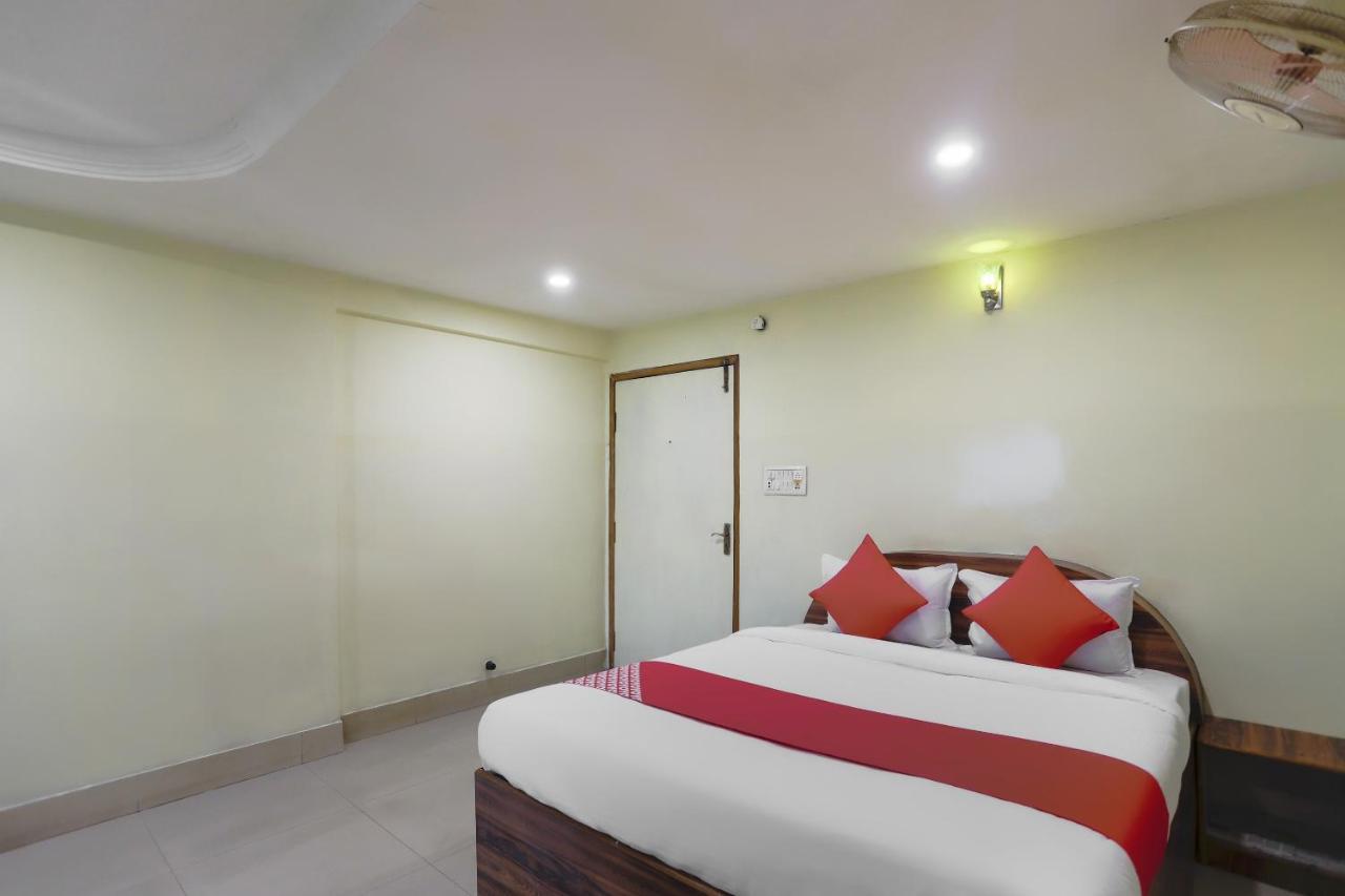 Oyo 70146 S S P Guest House Varanasi Exterior foto